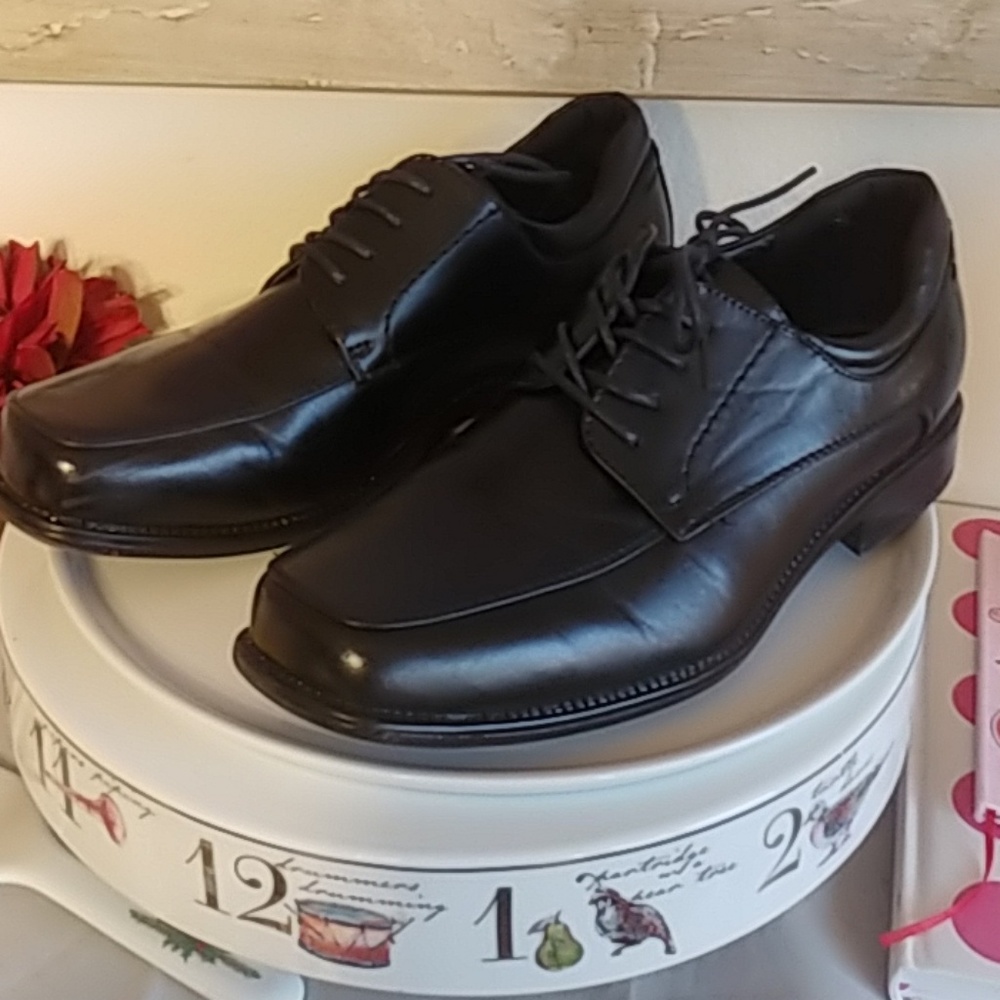 Robert David mens dress shoes